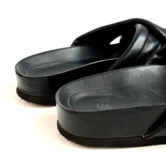 Vince Orson Black Criss Cross Slide Sandals - Picture 10 of 11